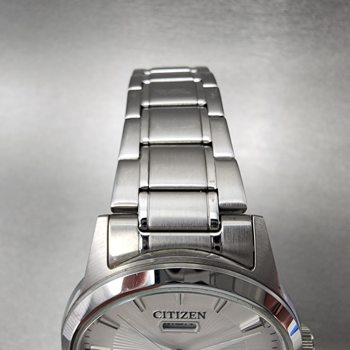 Citizen EcoDrive Watch Men 40mm White Dial Steel Daydate Round AW010051A5