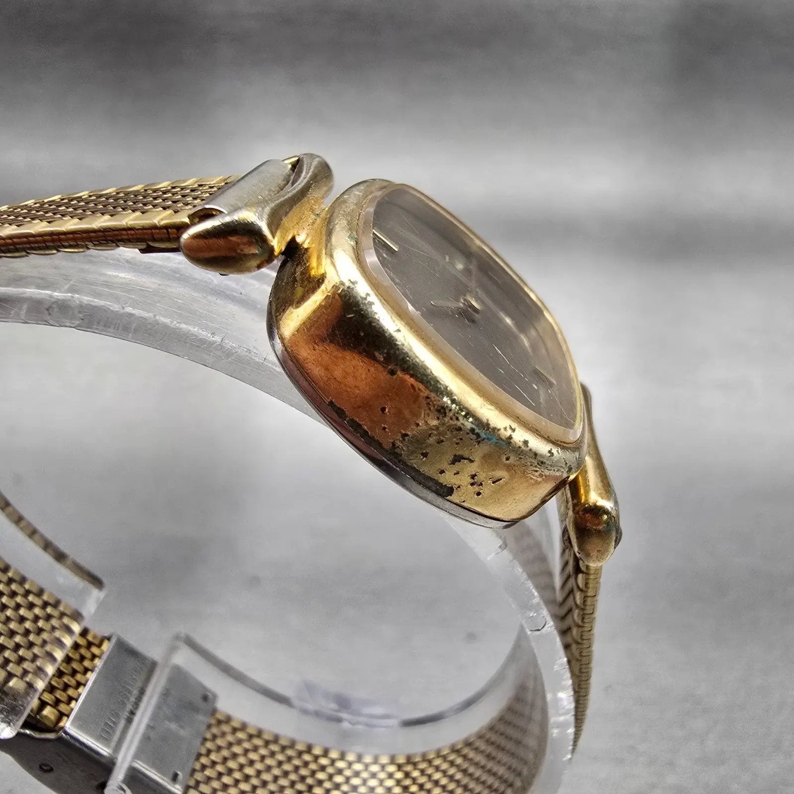 Seiko Watch Women 25mm Brown Dial Gold Tone Oval 11-5020 Manual Wind Vintage3