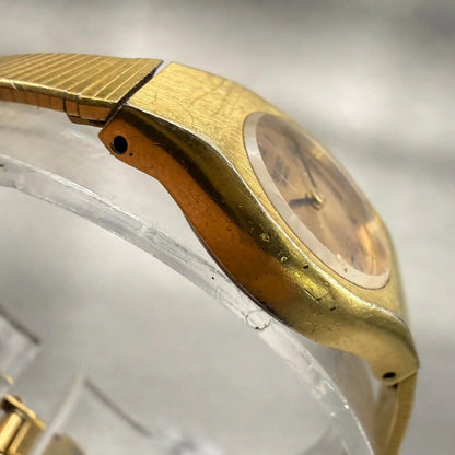 Seiko Watch Women 17mm Gold Dial Gold Tone Oval 2P20-0A89 Vintage New Battery3