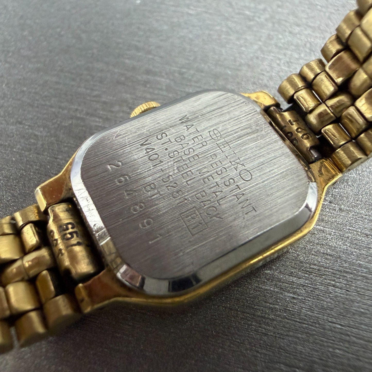 Seiko SX Watch Women 17mm Gold Dial Gold Tone Octagon V401-5251 New Battery9