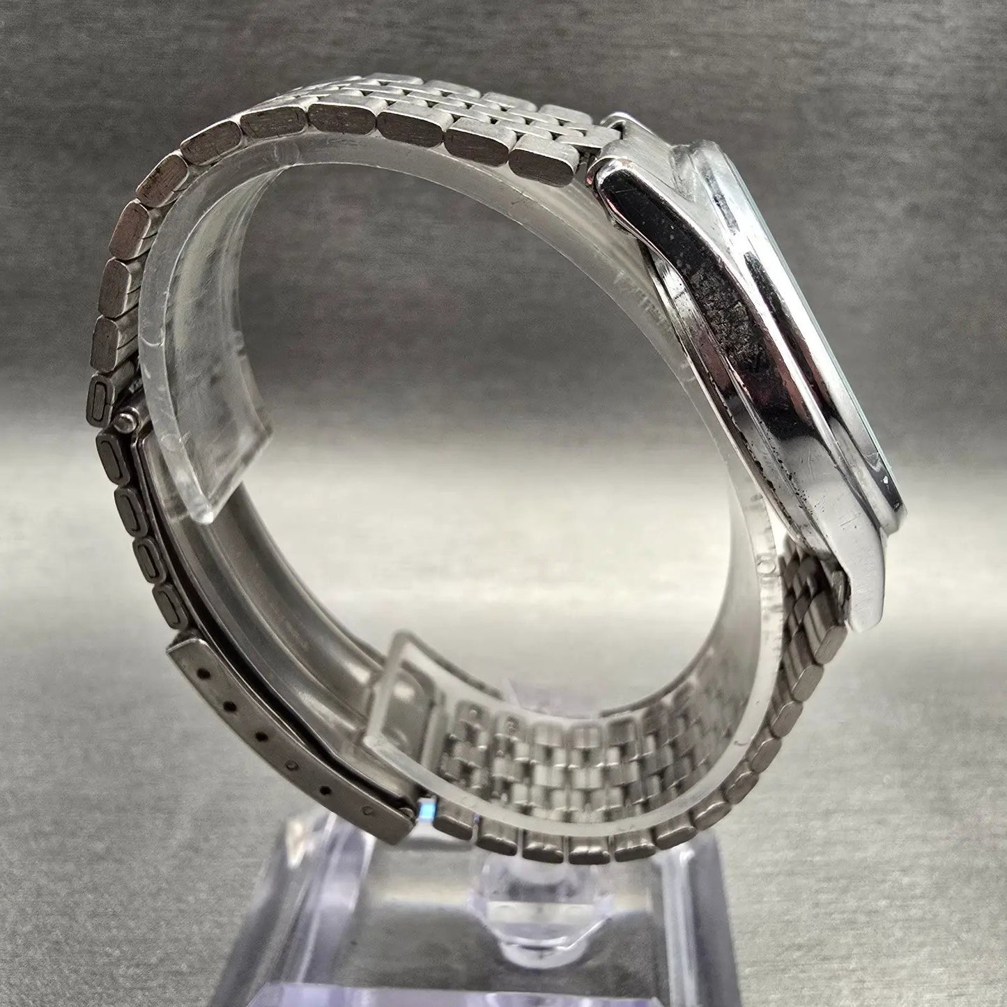 Seiko Alba Watch Men 34mm Silver Dial Silver Tone Daydate Round V743-7A00 NewBat8