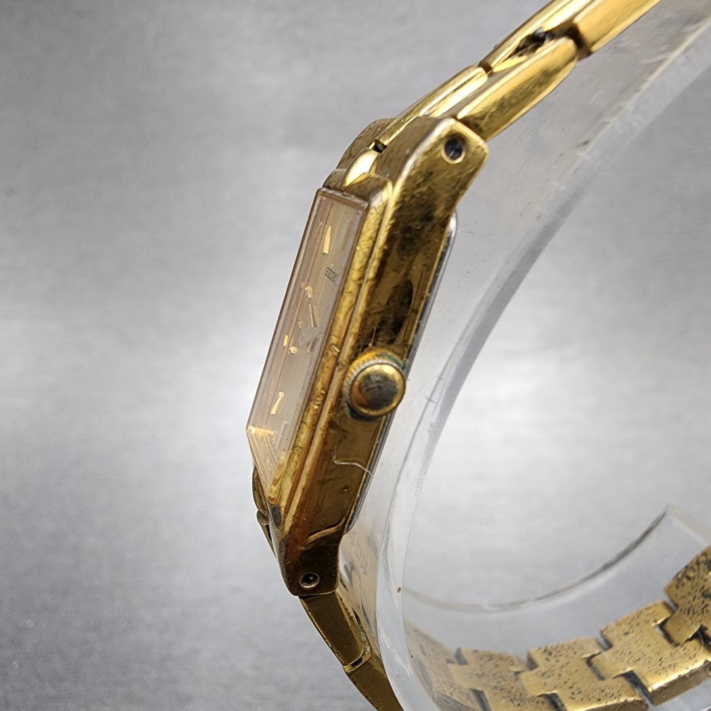 Seiko Tank Watch Women 13mm Champagne Dial Gold Tone Rectangle 2e207479 New Bat2