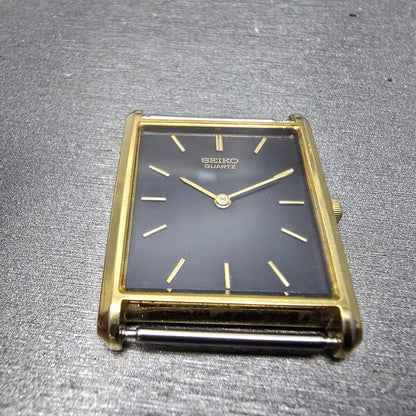 Seiko Tank Watch Men 25mm Black Dial Gold Tone Rectangle 5Y30-5069 PARTS Vintage6