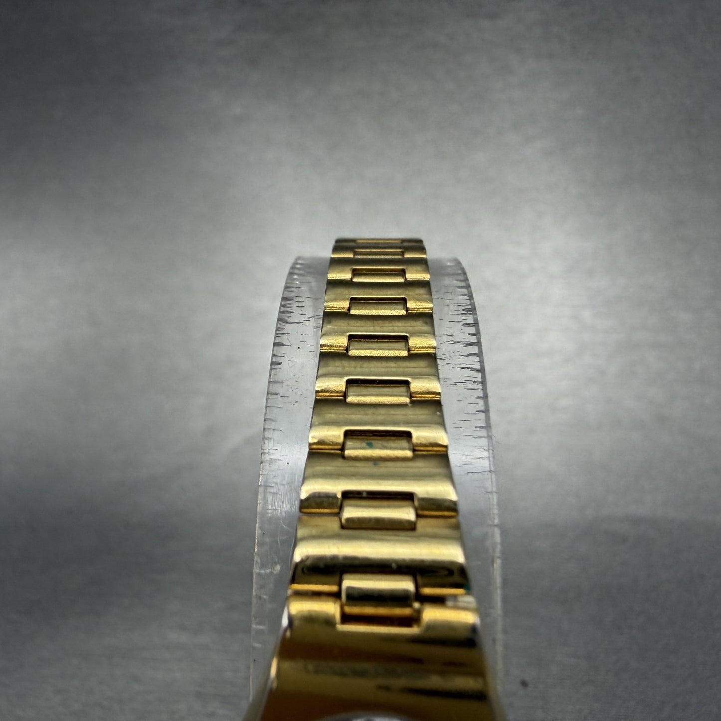 Seiko Watch Women 17mm Black Dial Gold Tone Round 2Y01-5089 New Battery4