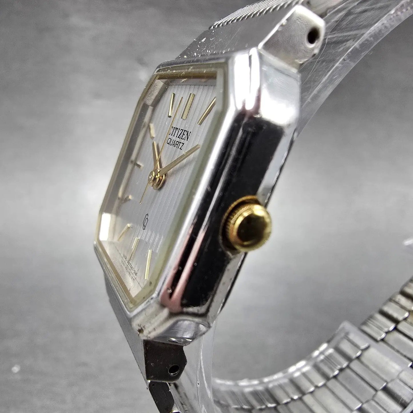 Citizen CQ Watch Unisex 25mm Silver Dial Two Tone Octagon 4031-899563 PARTS3