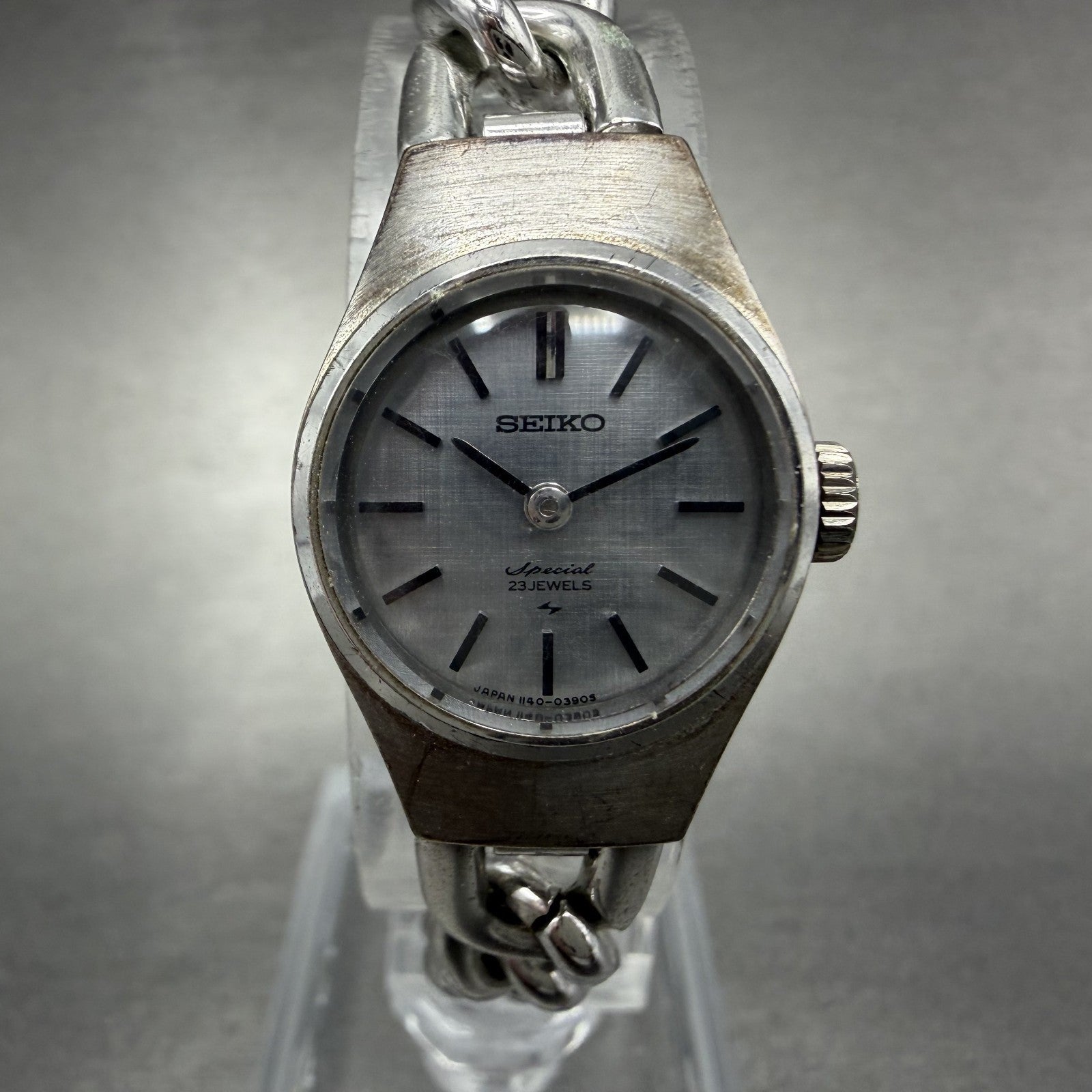 Seiko Special Watch Women 18mm Blue Dial White Gold Plated Manual Wind Runs0