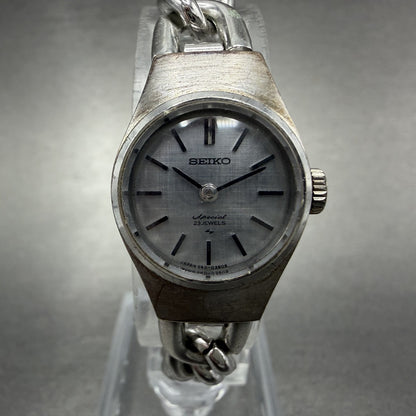 Seiko Special Watch Women 18mm Blue Dial White Gold Plated Manual Wind Runs0