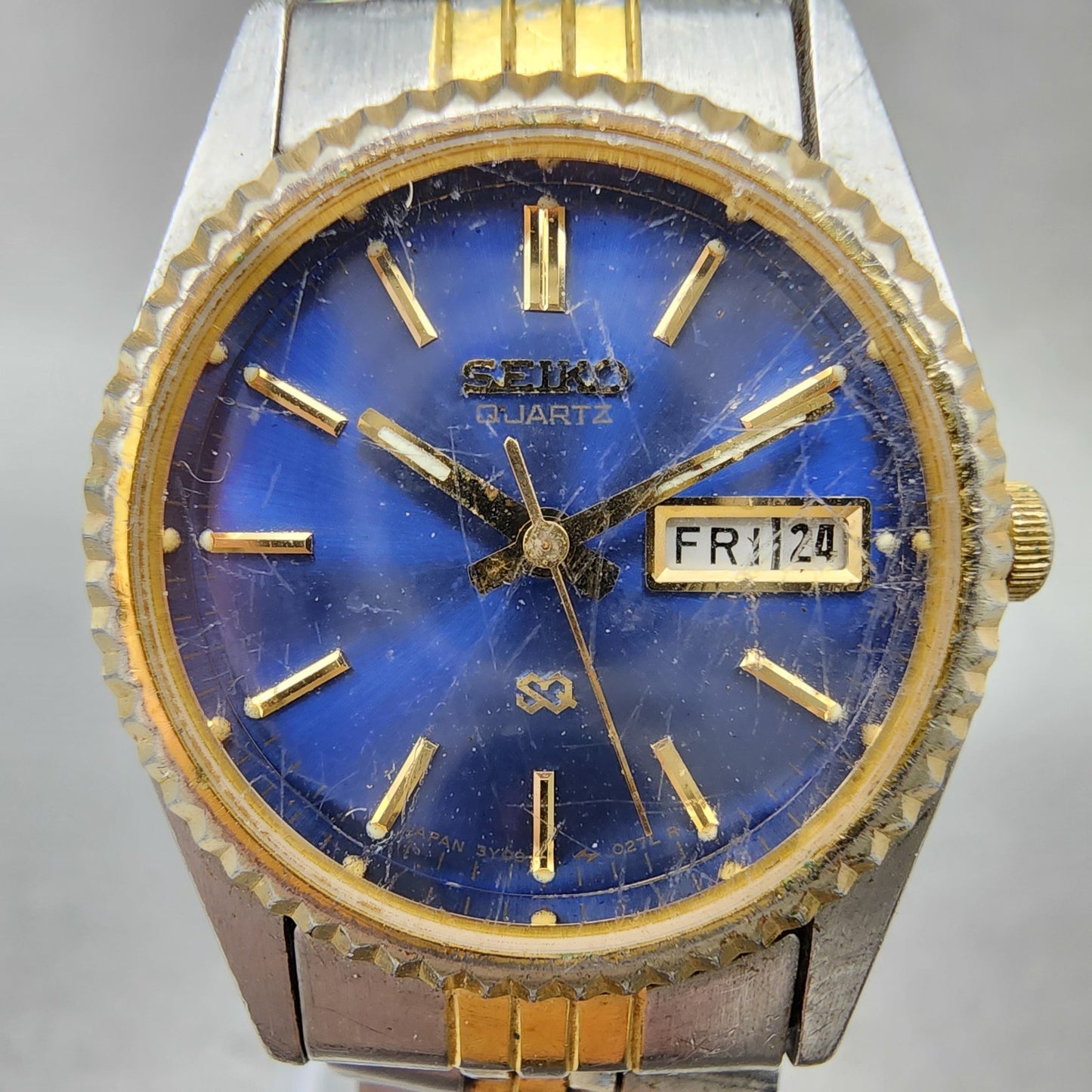 Seiko SQ Watch Women 24mm Blue Dial Two Tone Daydate Round New Battery KJ781