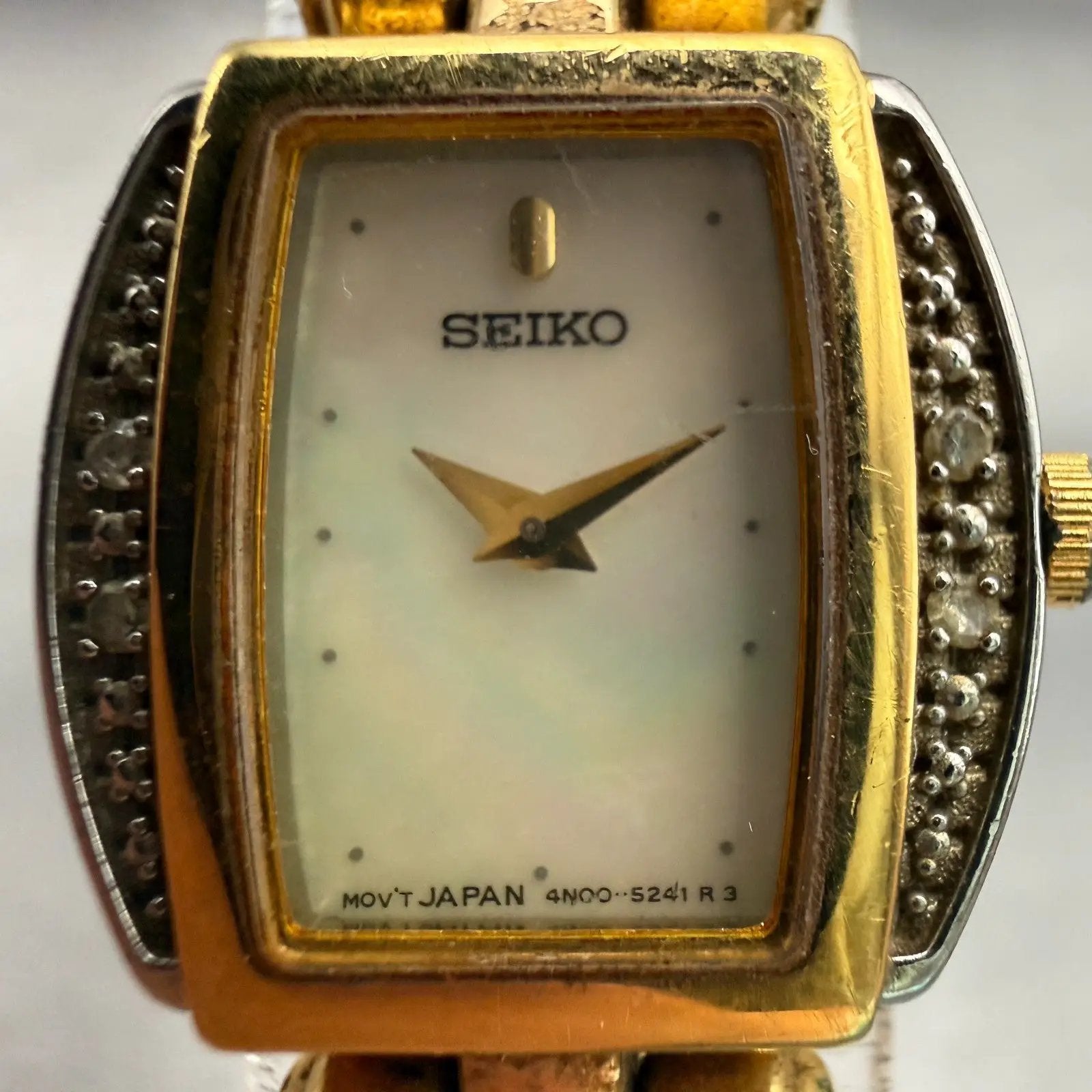 Seiko Watch Women 19mm MOP Dial Gold Tone Diamonds Oval 4N00-6809 New Battery1