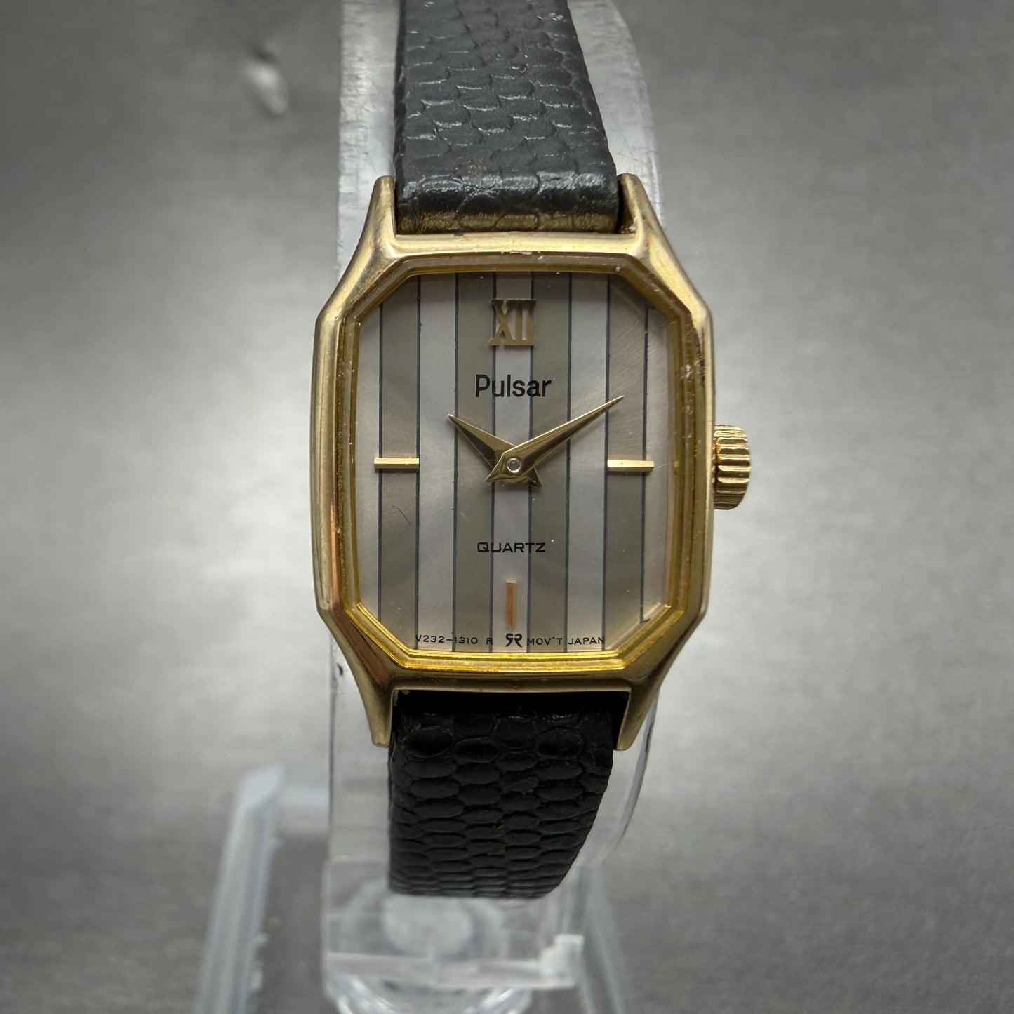 Pulsar Watch Women 16mm Silver Dial Gold Tone Octagon V232-5810 New Battery0