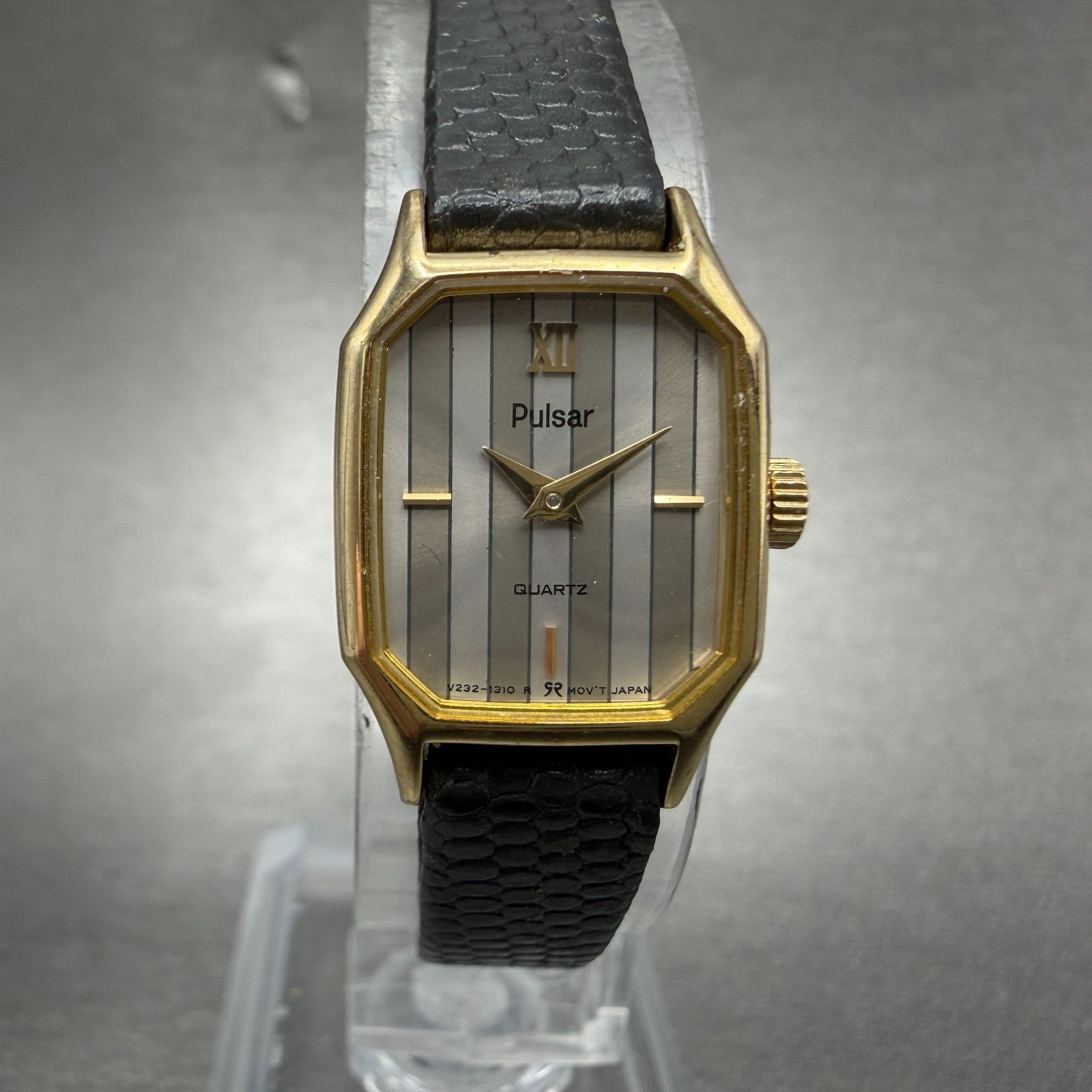 Pulsar Watch Women 16mm Silver Dial Gold Tone Octagon V232-5810 New Battery0