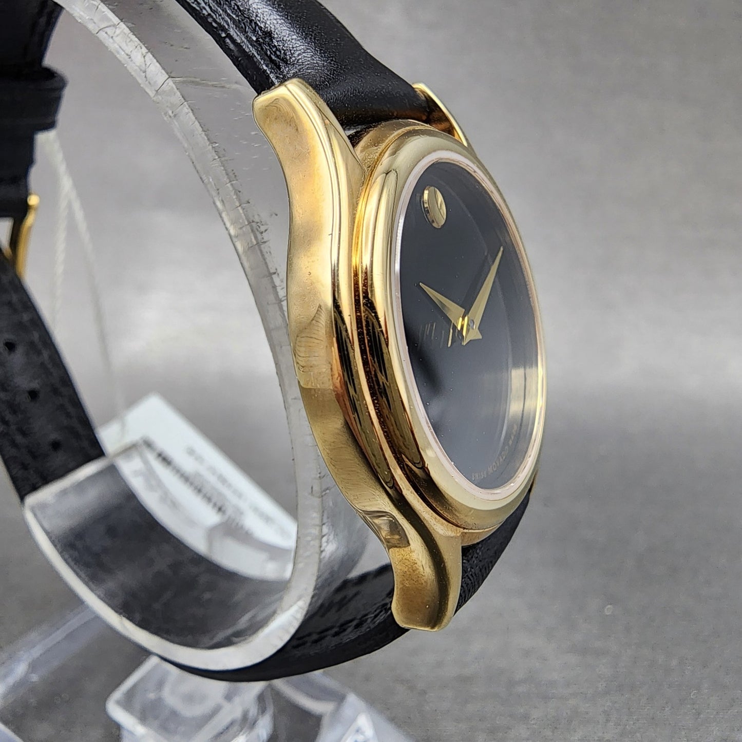 Movado Museum Watch Women 28mm Black Dial Gold Tone Round 0690299 New Battery3