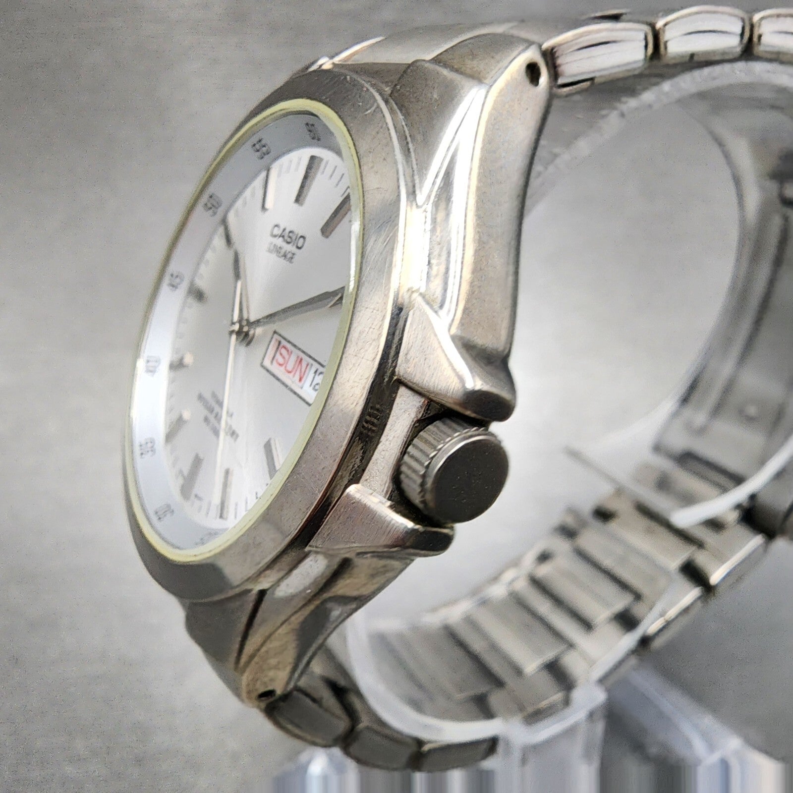 Casio Lineage Titanium Watch Men 38mm Silver Dial Daydate LIN171J New Battery2