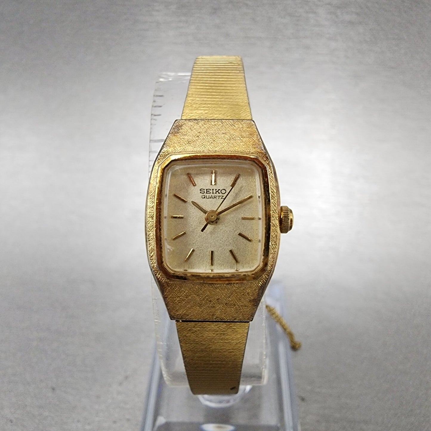 Seiko Watch Women 17mm Cream Dial Gold Tone Rectangle 54215029 New Battery0