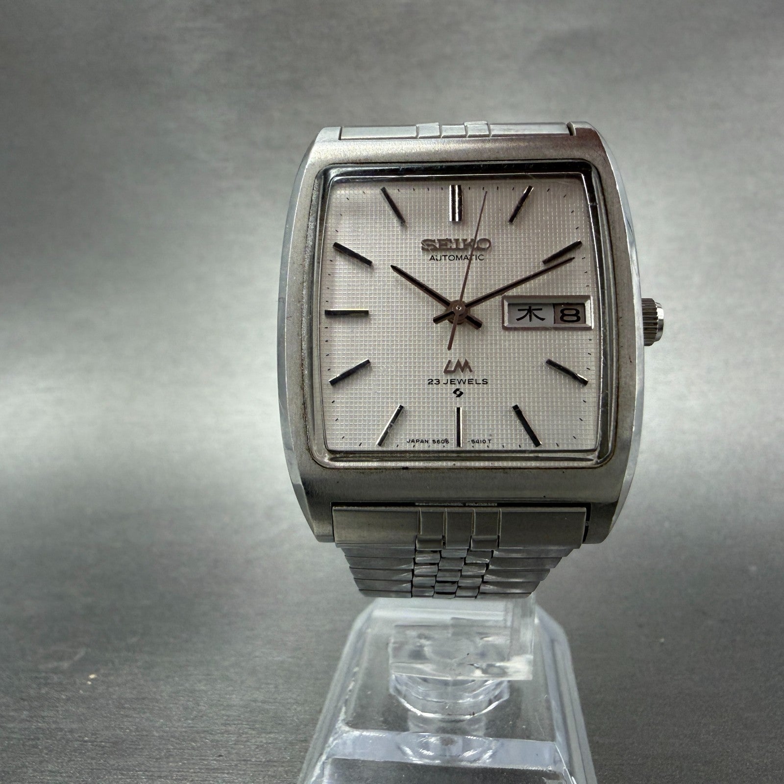 Seiko Lord Matic Watch Men 33mm Silver Dial Steel Daydate READ! 5606-5220 Runs5