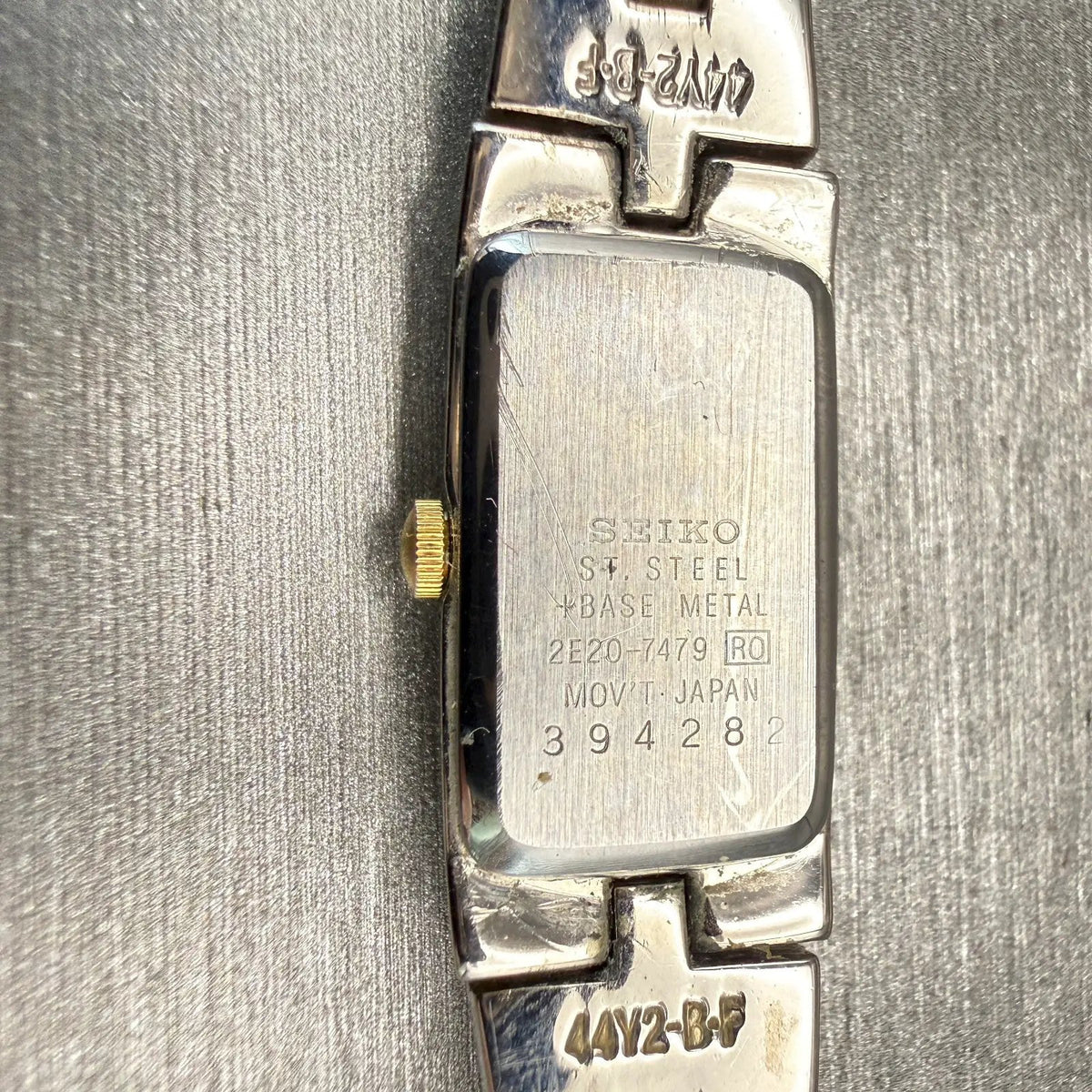 48304873