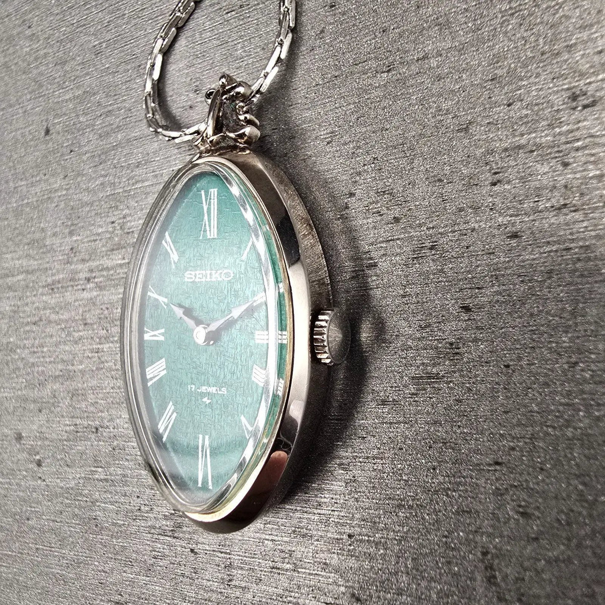 Seiko Necklace Watch Women 19mm Green Dial Silver Tone Oval 11-7990 Manual Wind2
