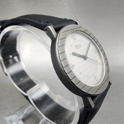 Seiko Watch Women 26mm Silver Dial Silver Tone Round 73210250 New Battery3