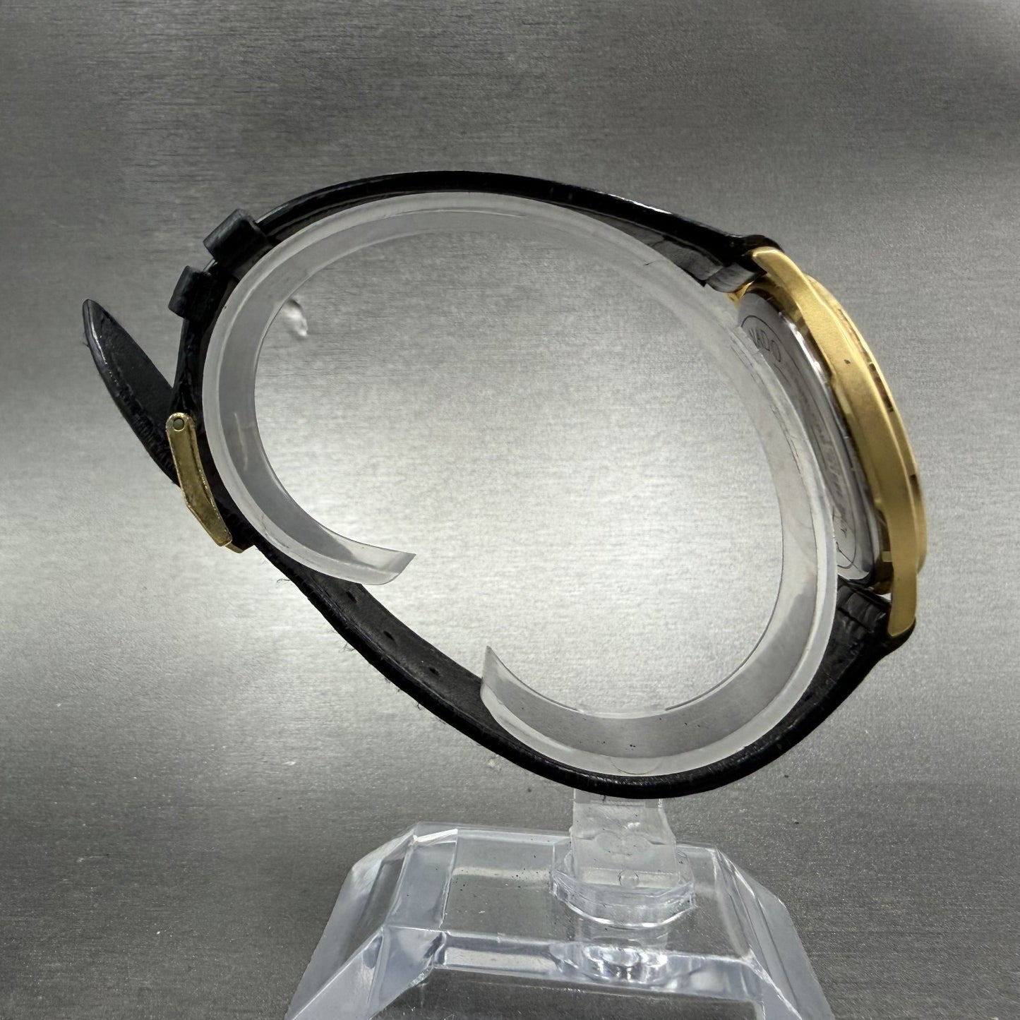 Movado Museum Watch Men 34mm Black Dial Gold Tone Round 87-D1-844 New Battery10