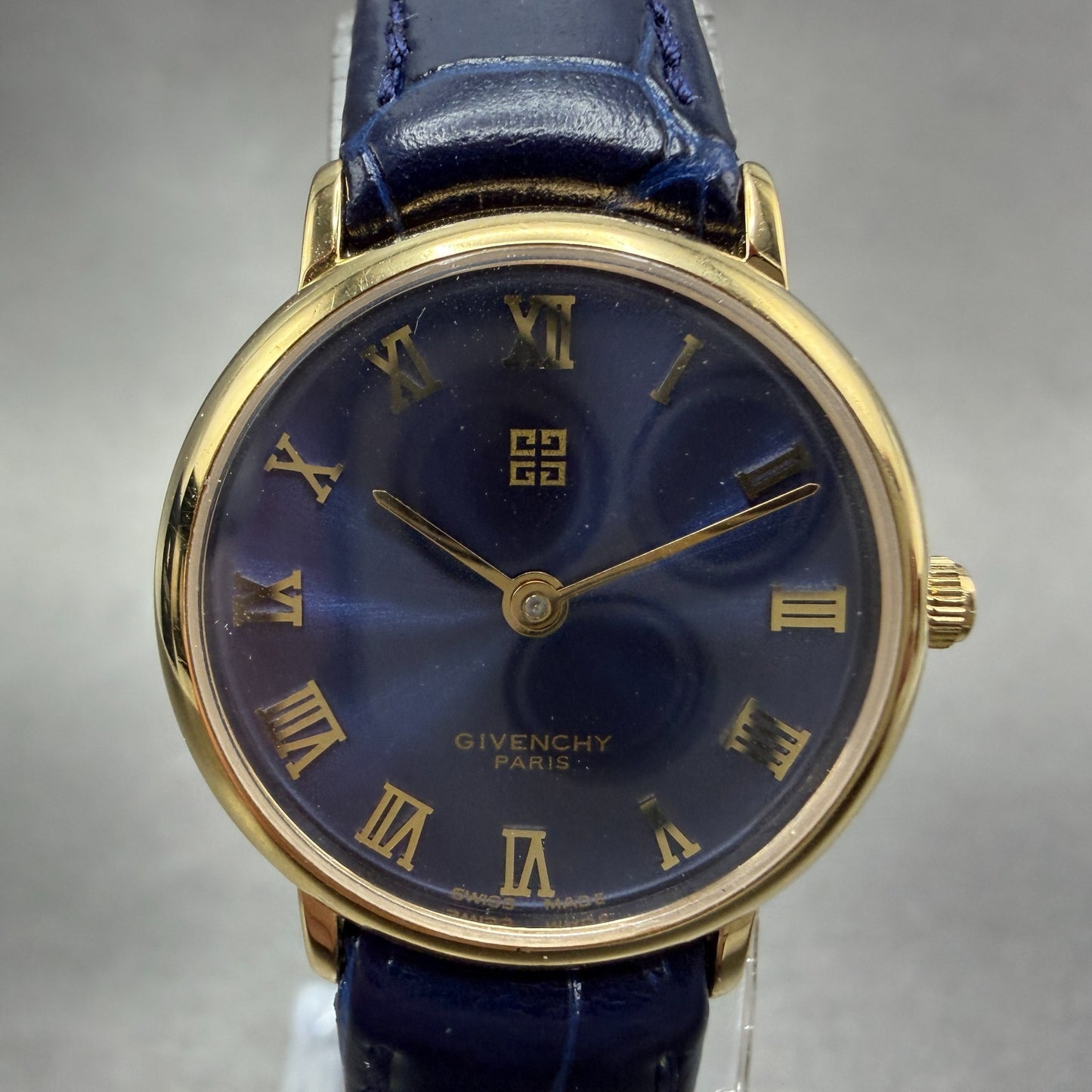 Givenchy Watch Women 24mm Blue Dial Gold Tone Round Swiss New Battery W/Box1