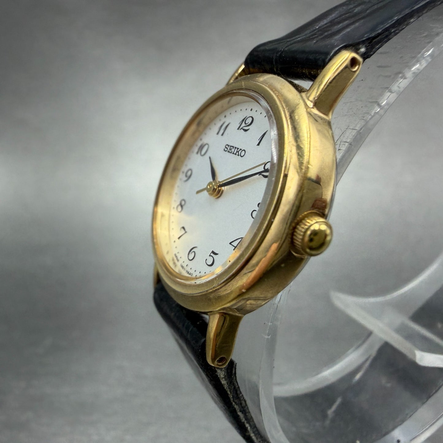 Seiko Watch Women 24mm Silver Dial Gold Tone Round 1N01-HZA0 New Battery2