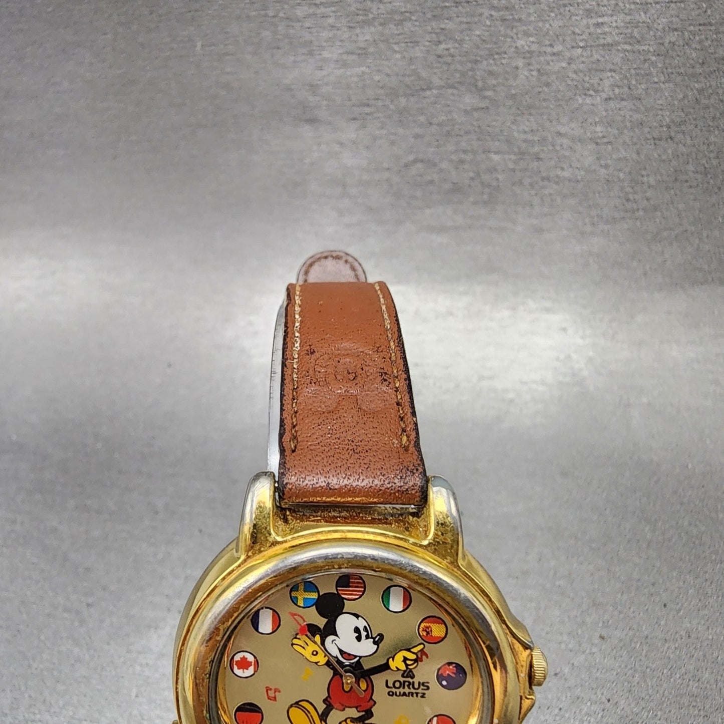 Lorus Mickey Mouse Watch Women 34mm White Dial Gold Small World V4210020 NewBat4