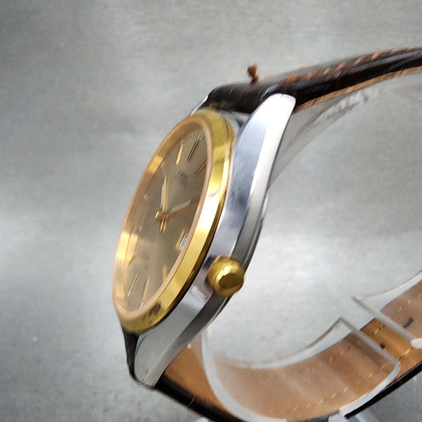 Citizen Forma Watch Men 35mm Champagne Dial Two Tone Date 4765471946 New Bat2