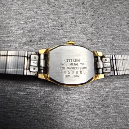 Citizen Watch Women 16mm Champagne Dial Gold Tone Oval 3220-949633 New Battery10
