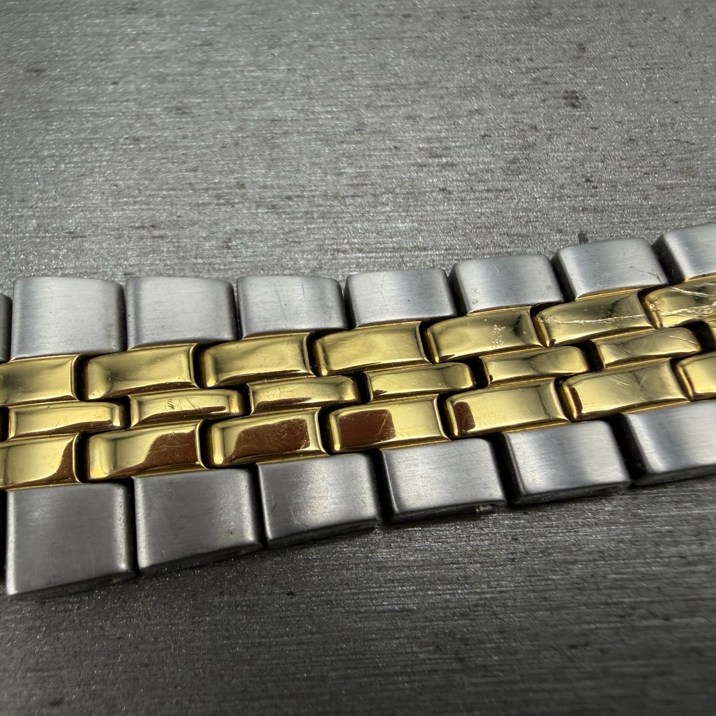 Seiko Bracelet 18mm Two Tone Stainless Steel 4A4K1C1 Tri-Folding Clasp2