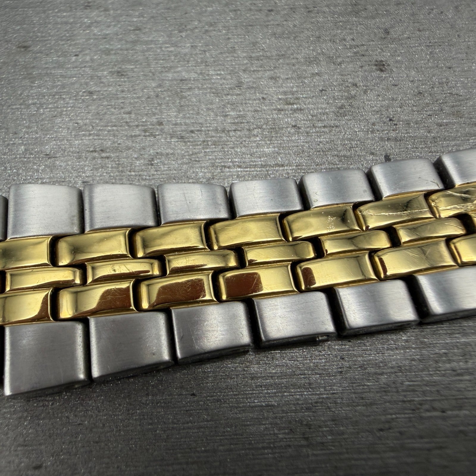 Seiko Bracelet 18mm Two Tone Stainless Steel 4A4K1C1 Tri-Folding Clasp2
