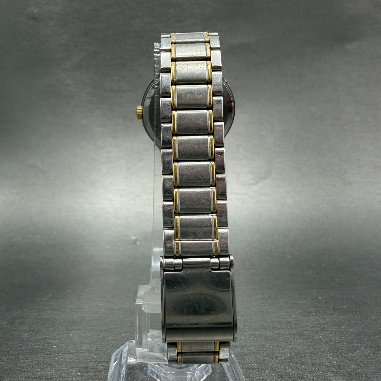 Seiko Spirit Watch Women 25mm Silver Dial Two Tone Round 7N01-6A80 New Battery 47