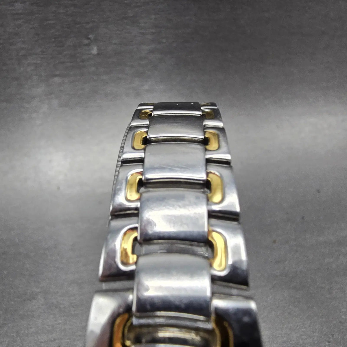 Movado Meza Watch Women 26mm Black Dial Two Tone Round 81 A1 1851 New Battery S4