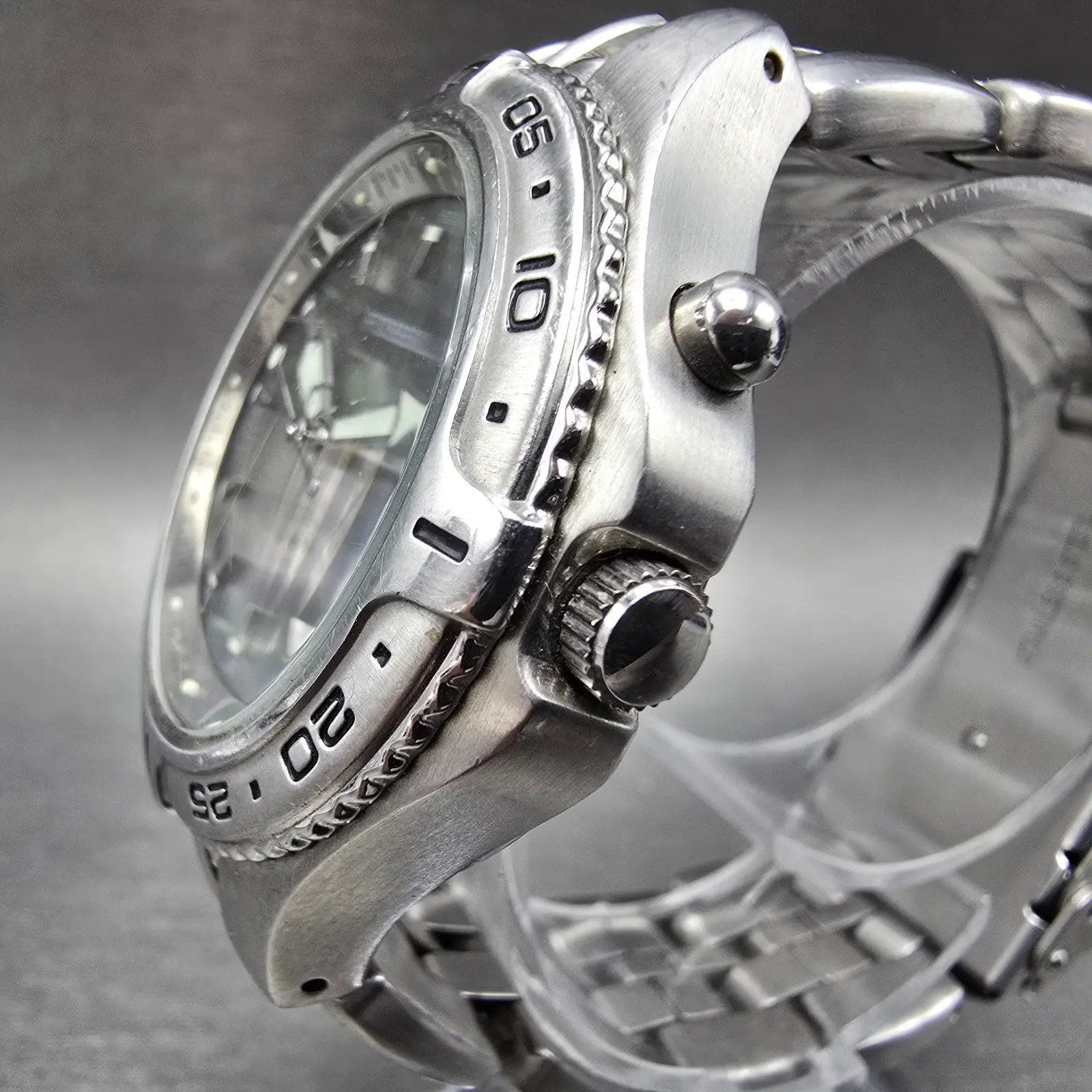 Fossil Blue Watch Men 40mm Red & Silver Dial Silver Tone AM-3614 New Battery2