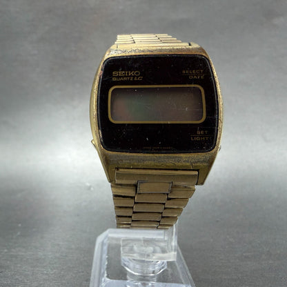 Seiko Digital Watch Men 33mm LCD Gold Tone Date  Rectangle 0439-4029 PARTS6