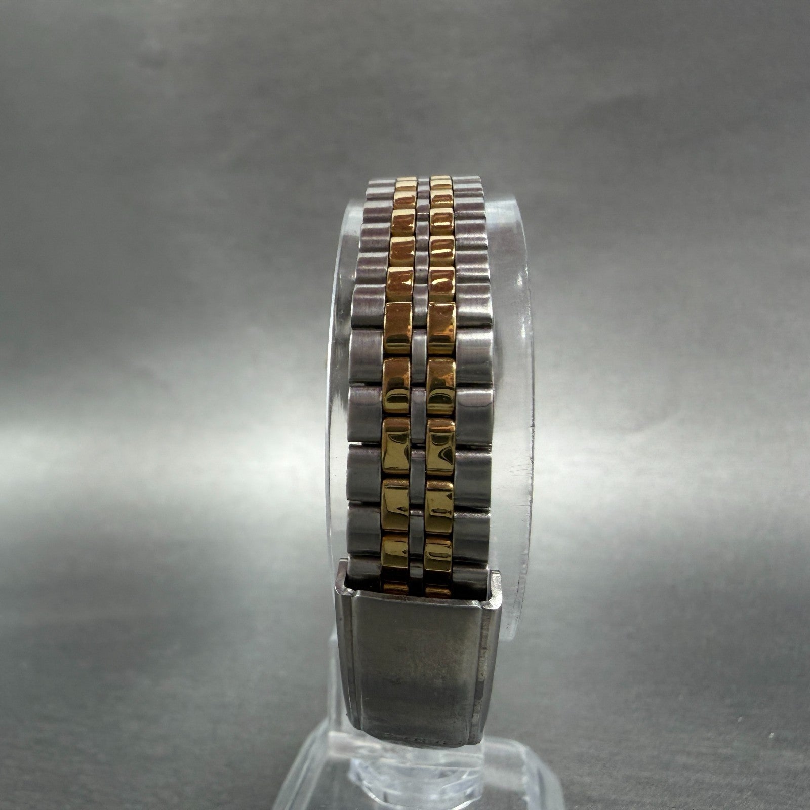 Seiko Watch Women 23mm White Dial Two Tone Daydate 7n83-0011 New Battery BW127