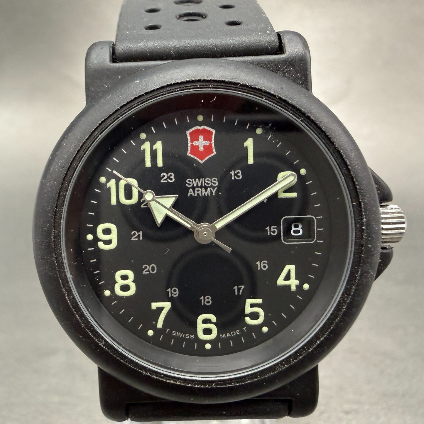Victorinox Swiss Army Renegade Watch Men 40mm Black Dial Black Tone PARTS KLF0