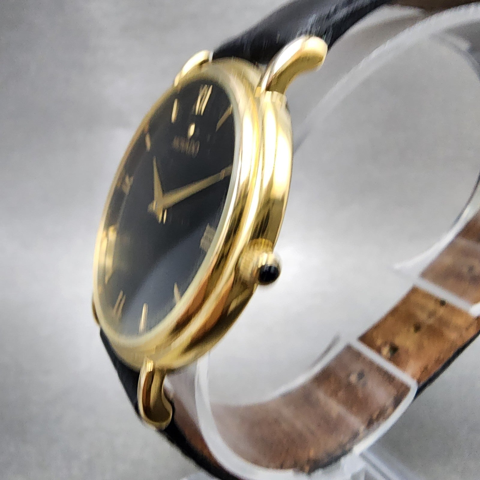 Movado Watch Men 34mm Black Dial Gold Tone Round 87E40885 New Battery2