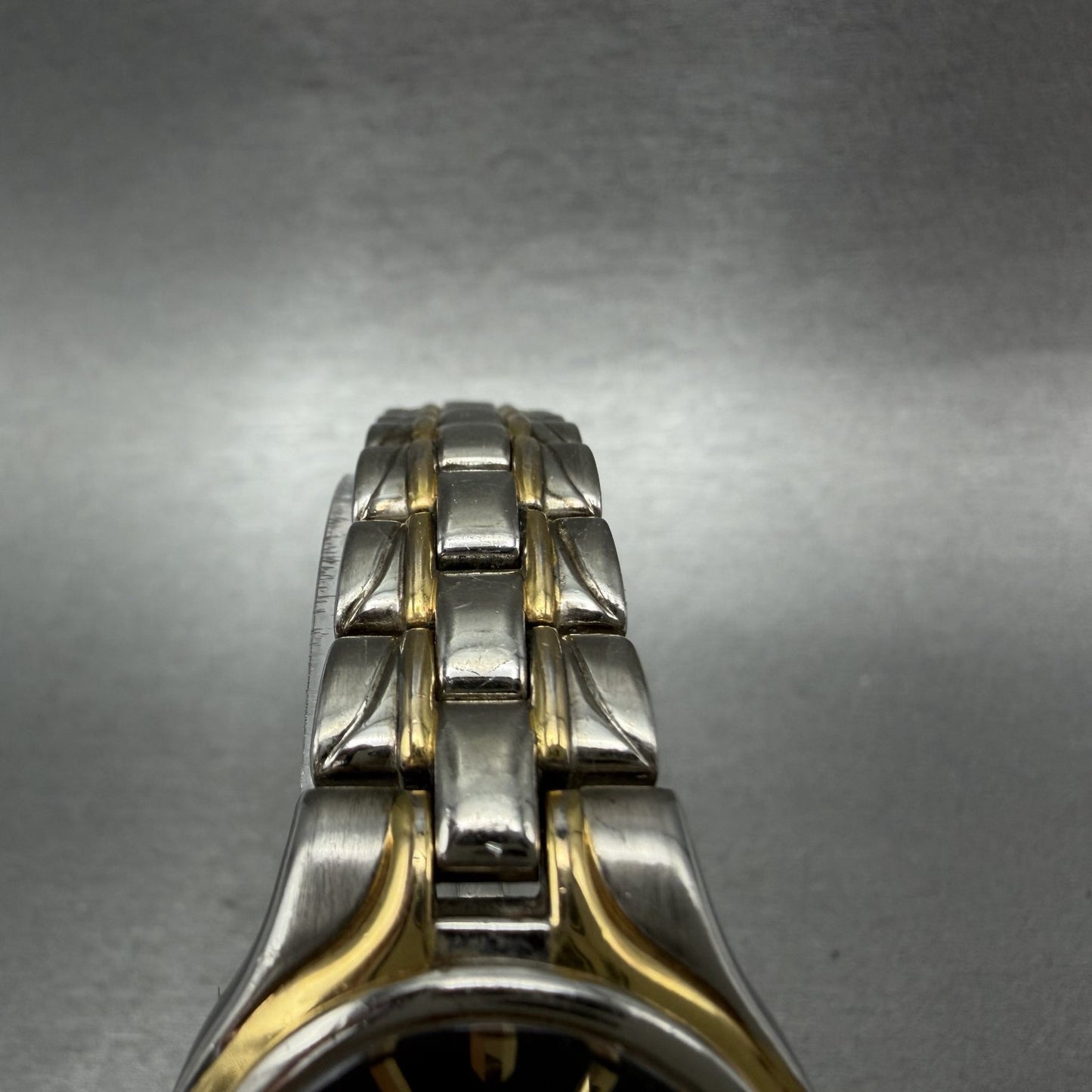 Elgin Watch Women 27mm Blue Dial Two Tone Date Round Bracelet New Battery4