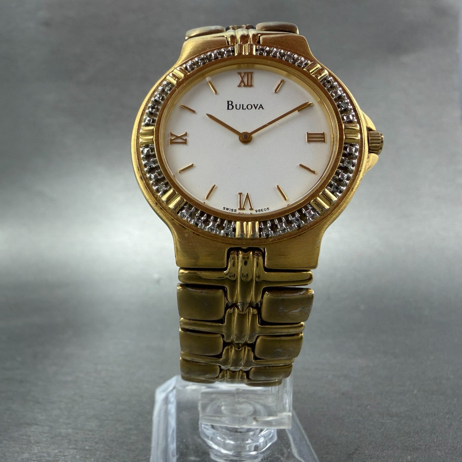 Bulova Watch Men 34mm White Dial Gold Tone Diamond Bezel Round 98E05 New Battery5