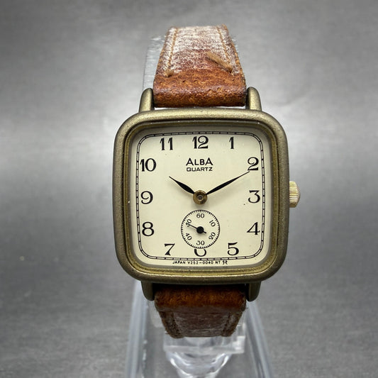 Seiko Alba watch Women 22mm Cream Dial Gold Tone Square V252-5020 New Battery0