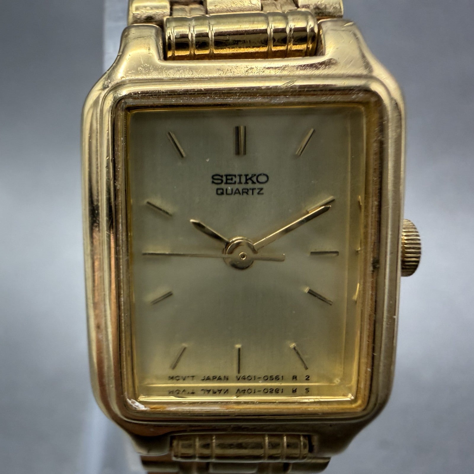 Seiko Tank Watch Women 18mm Champagne Dial Gold Tone Rectangle V401-5129 NewBatt1