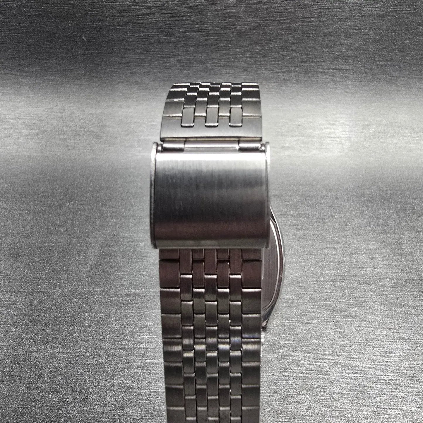 Seiko Watch Men 32mm Silver Dial Silver Tone Daydate Rectangle 5933-5040 New Bat7