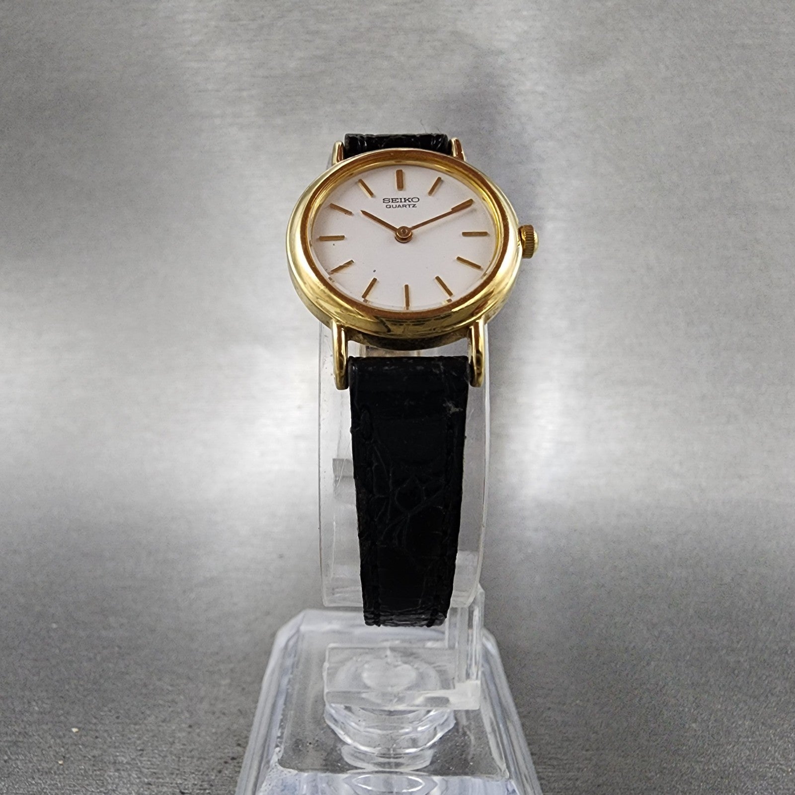 Seiko Watch Women 21mm White Dial Gold Tone Round 1n000d40 New Battery5