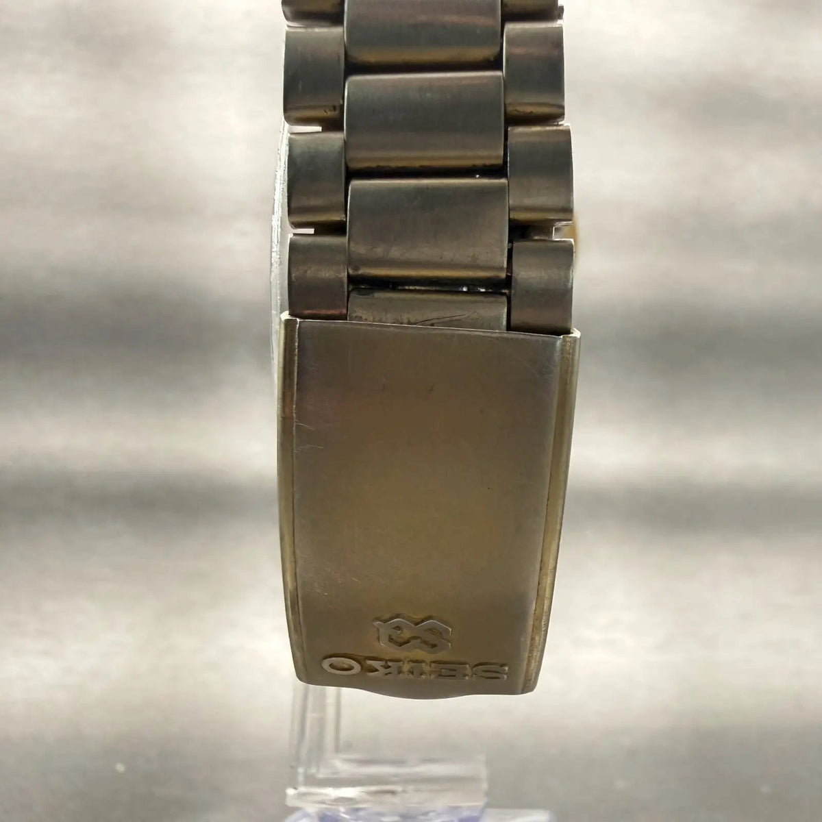 48304860