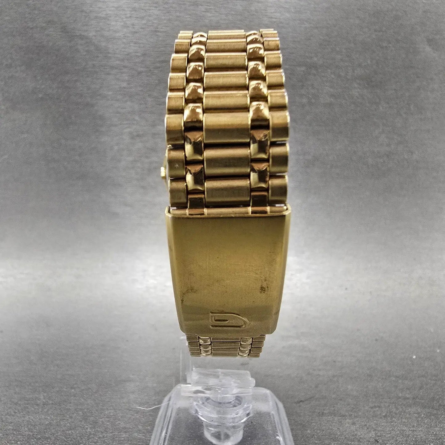 Gruen Alarm Watch Men 33mm Black Dial Gold Tone Round 321-6L71 New Battery7