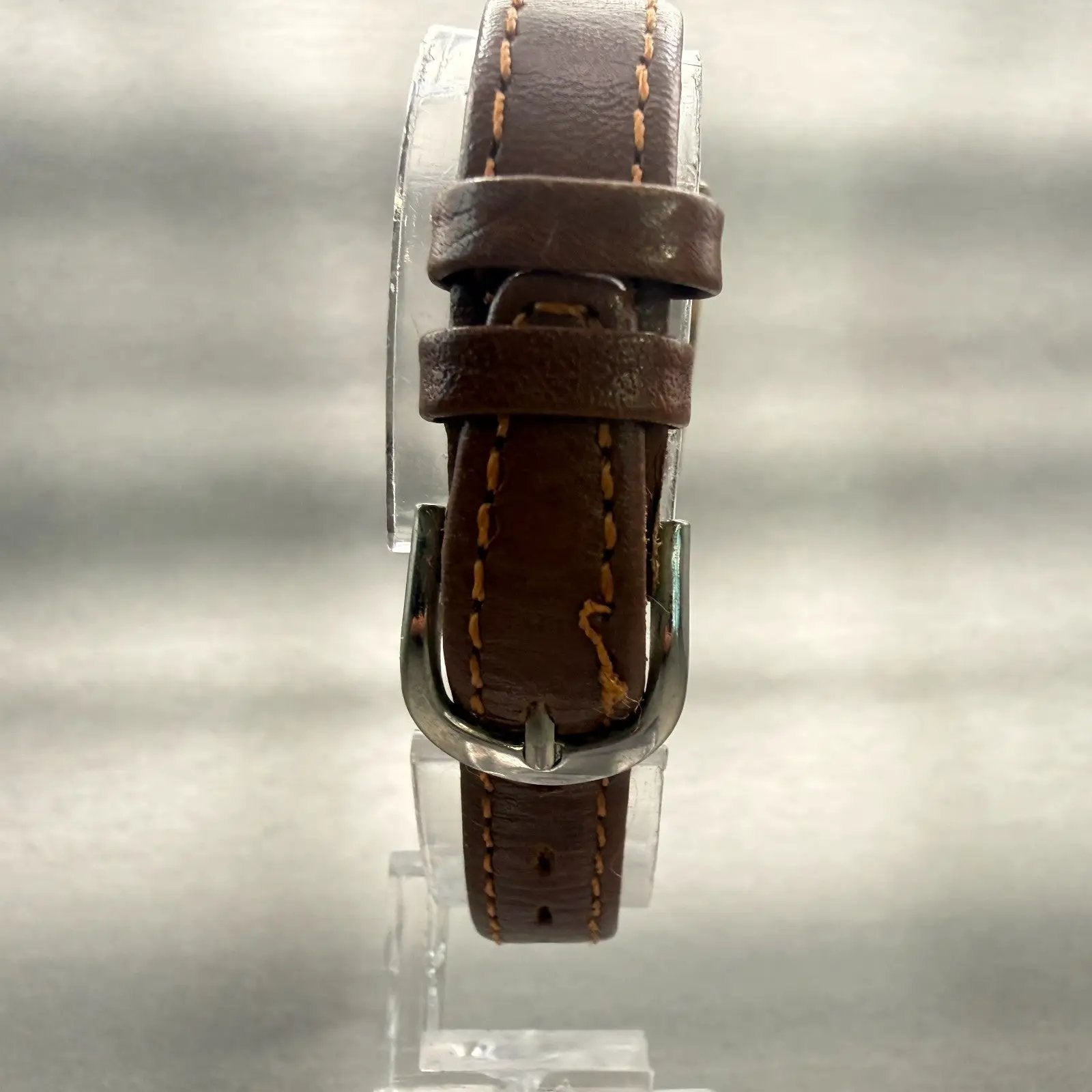 Seiko Watch Women 20mm White Dial Gold Tone Rectangle 1428-5020 New Battery VTG7