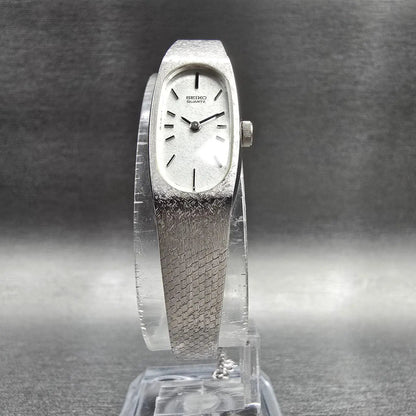 Seiko Watch Women 13mm Silver Dial Silver Tone Oval 1320-5009 New Battery5