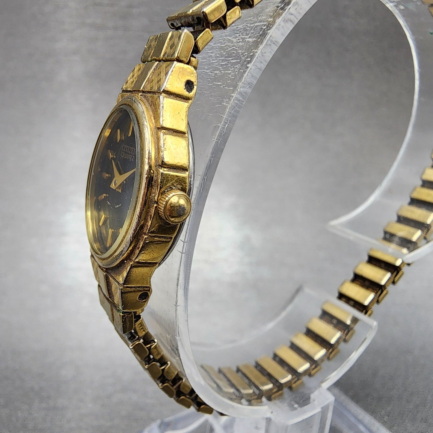 VTG Citizen Watch Women 16mm Black Dial Gold Tone Oval 5920-S52446 New Battery