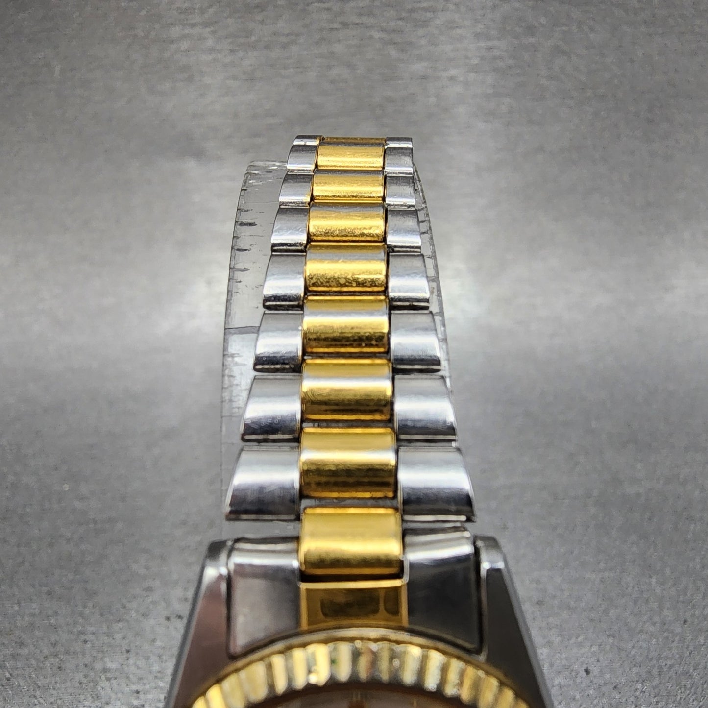 Seiko SQ Watch Women 24mm Silver Dial Two Tone Daydate 3e230a69 New Battery4