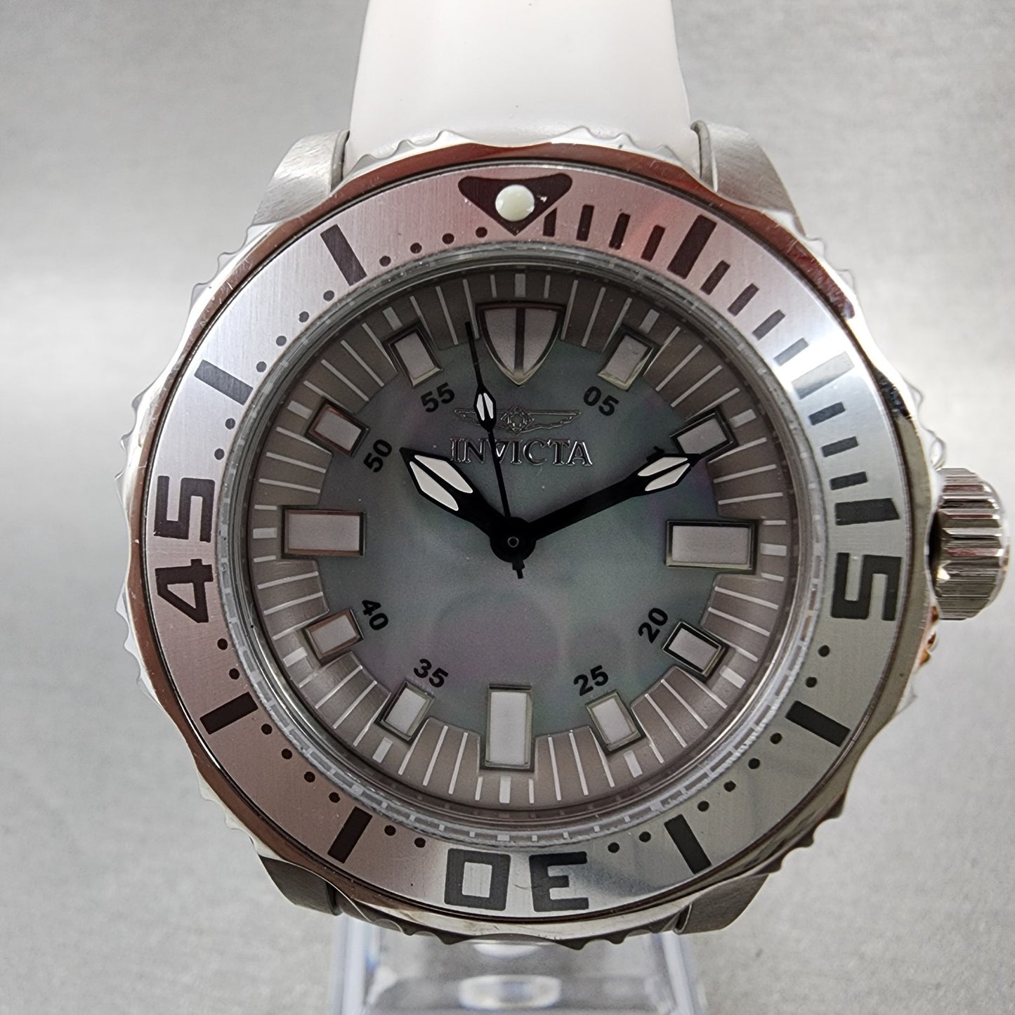 Invicta Pro Diver Watch Women 37mm MOP Dial Steel Round 18494 New Battery1